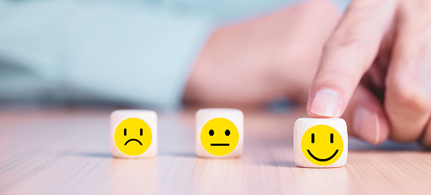 đánh giá của khách hàng, phản hồi của khách hàng, nhận xét của khách hàng